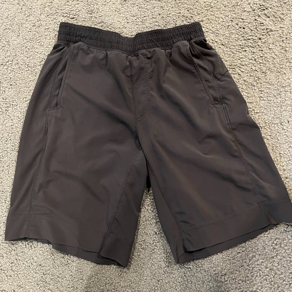 LULULEMON Men's Shorts - Charcoal Gray - Pull On - Unlined - 28"X10"
